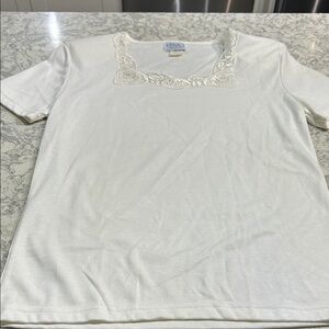 Vintage HMJ White Lace Accent Short Sleeve Tee
